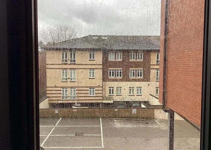 Hemel Apartments- Sunset Retreat