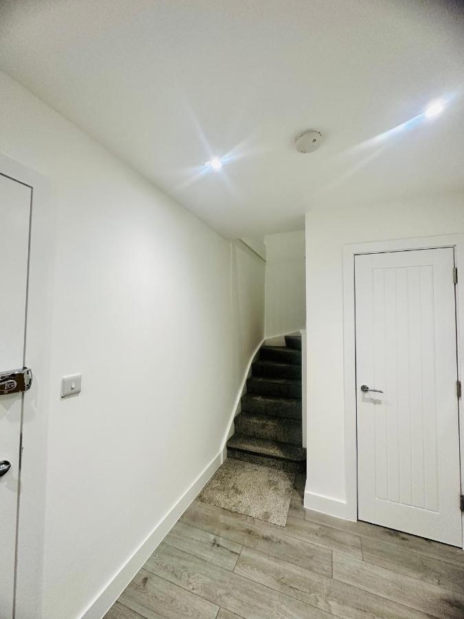 Hemel Apartments- Sunset Retreat *